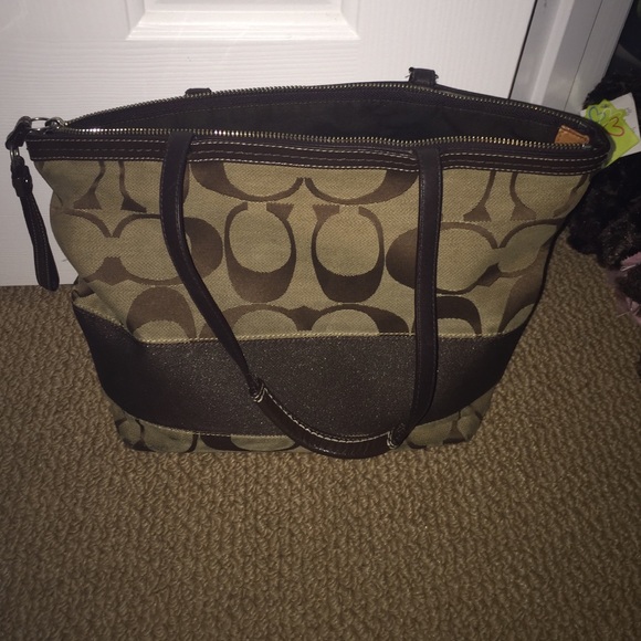 Coach purse - Picture 1 of 1