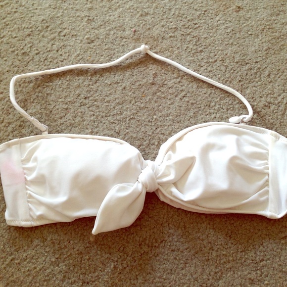 🚫SOLD🚫 White VS bandeau bikini top