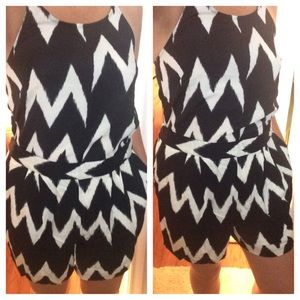 Black and white H&M Matching separates set *NWT*