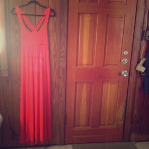 Criss cross back Calvin Cline maxi dress!!