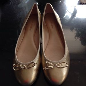 Banana Republic  Gold Ashley Bow Ballet Flats
