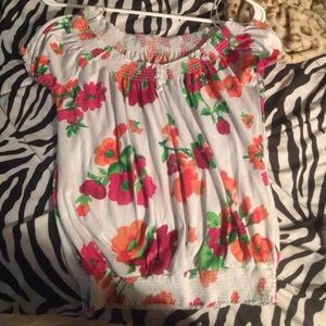 Cute Aeropostale t shirt.