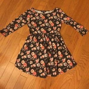 Small Floral top worn once!