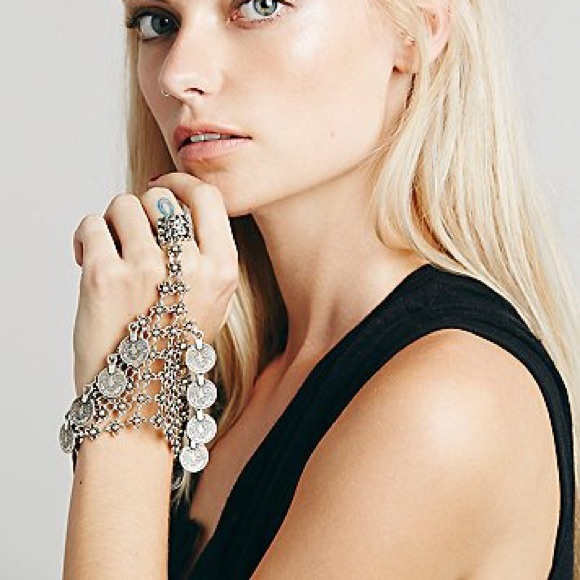 Free people lovebird hand piece