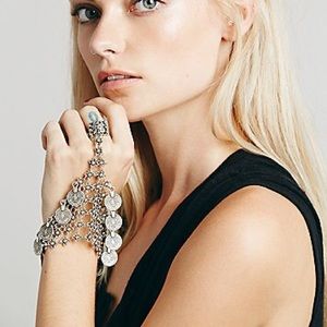 Free people lovebird hand piece