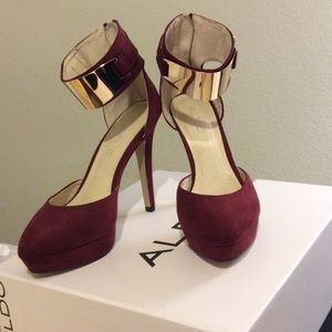 Maroon Dwaydien ALDO Heels!