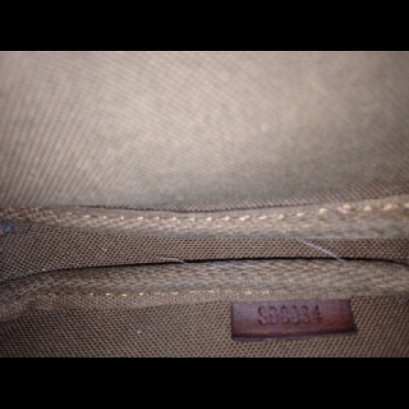 SOLD!!  Authentic Louis Vuitton pochette. - Picture 3 of 4