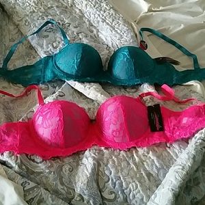 NWT set of 2 36B bras