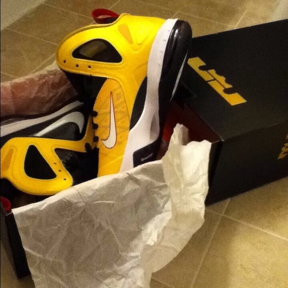 *SOLD* Lebron 9 Elite "Taxi" - Picture 1 of 1