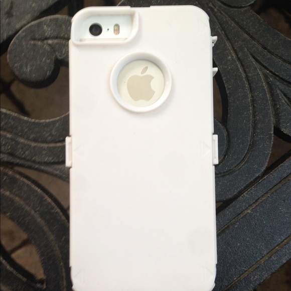 iPhone 5/5s Protective Phone Case - Picture 2 of 4