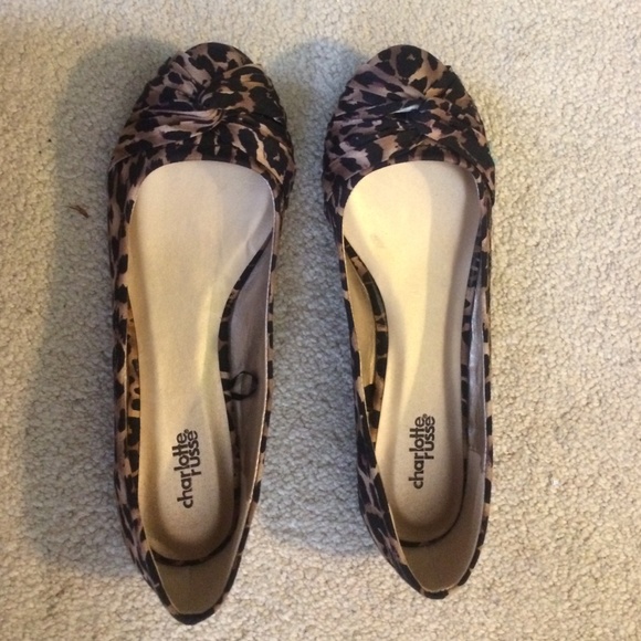 Leopard ballet flats