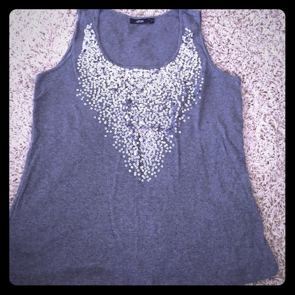 Sequin tank