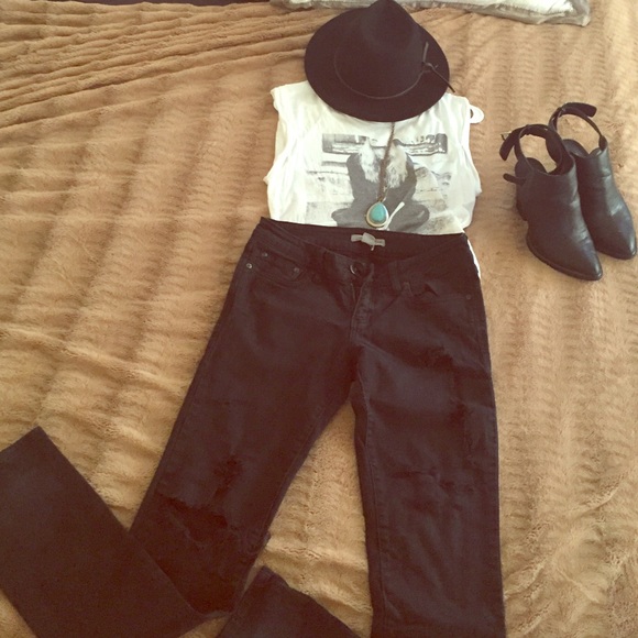 Black ripped jeans