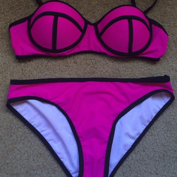 🚫HOLD🚫 bikini for bridurgin