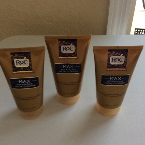 3 Roc Max resurfacing facial cleansers. Nwot
