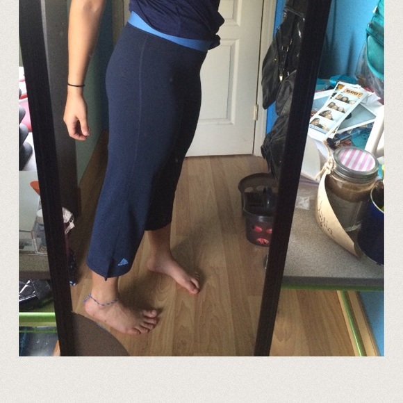 Flared Adidas - Picture 2 of 3