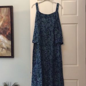 Don't let this one get away! Cute maxi dress!!!!