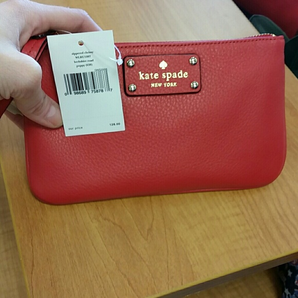 Kate spade zippered purse  color poppy NWT