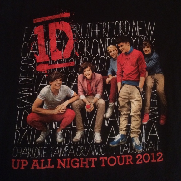 Black One Direction concert tee