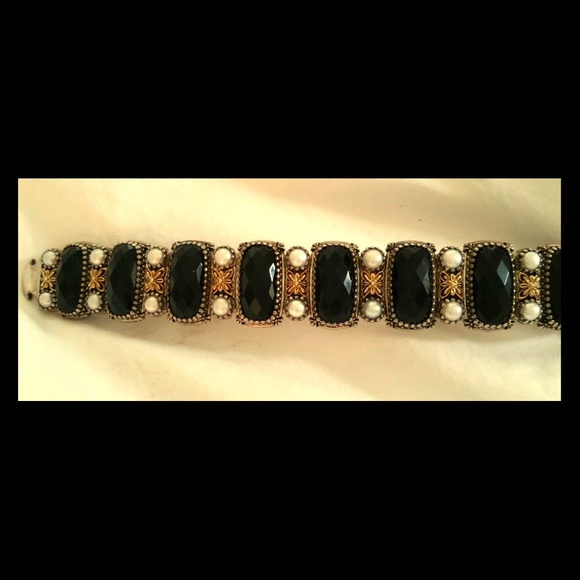 Black Gemstone Konstantino Bracelet