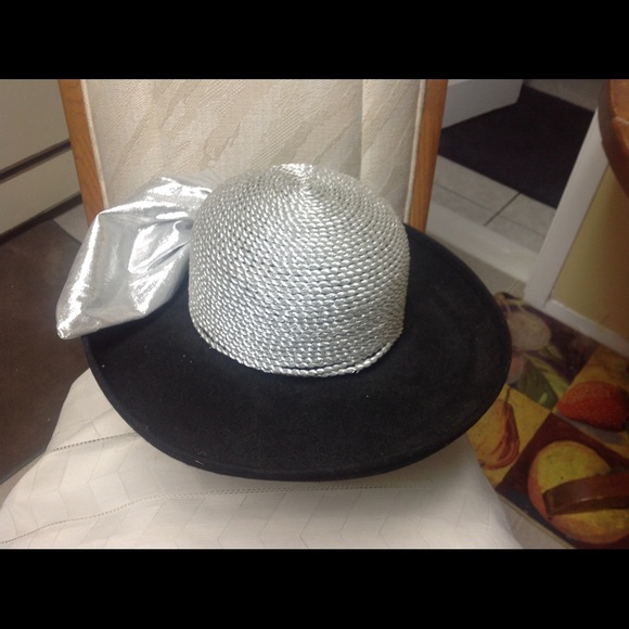 Hat - Picture 4 of 4