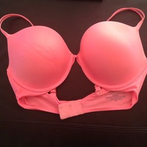 Victoria Secret Very Sexy Push-up Coral bra