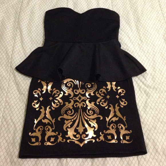 Black & Gold Baroque Peplum Dress - Picture 1 of 4