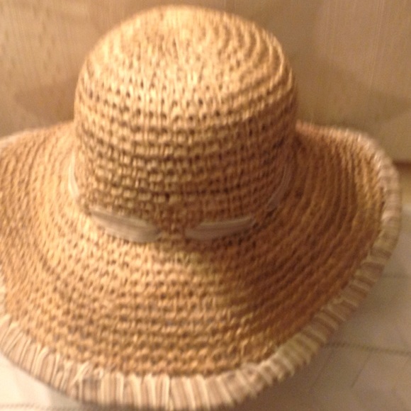 Straw hat - Picture 4 of 4