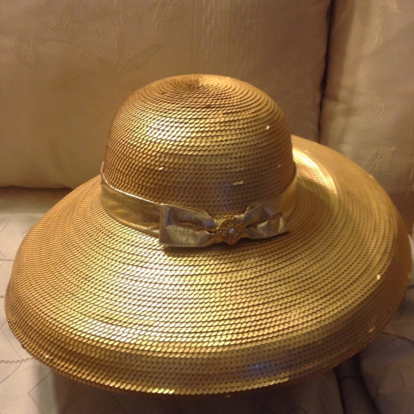 Beautiful Gold Hat - Picture 2 of 4