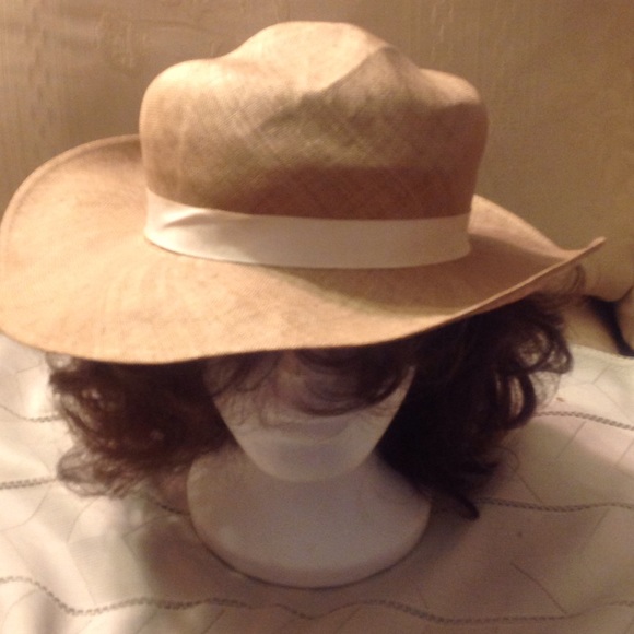 Hat - Picture 4 of 4