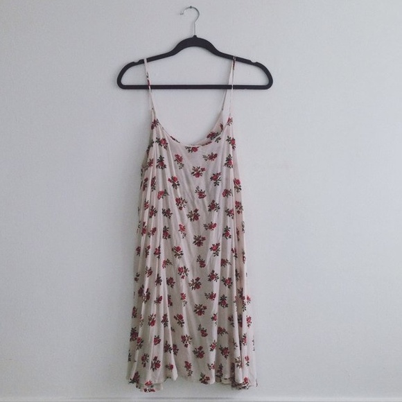 SOLD // Brandy Melville Dress - Picture 2 of 4