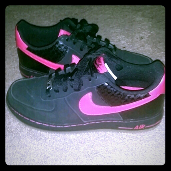 Nike Air pink & black glow in the dark bottom