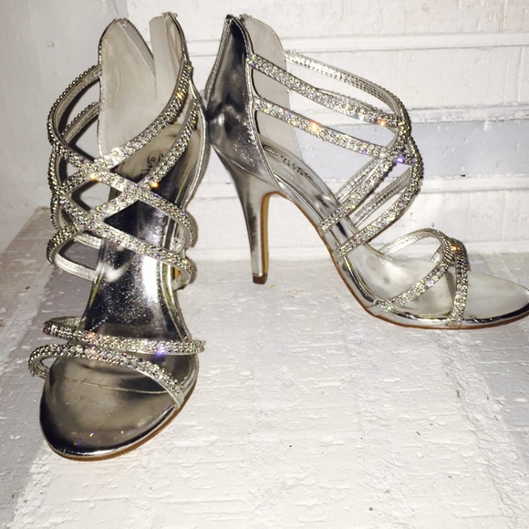 Silver shoes with bling