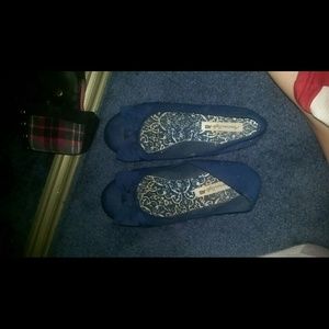 Blue flats with bows