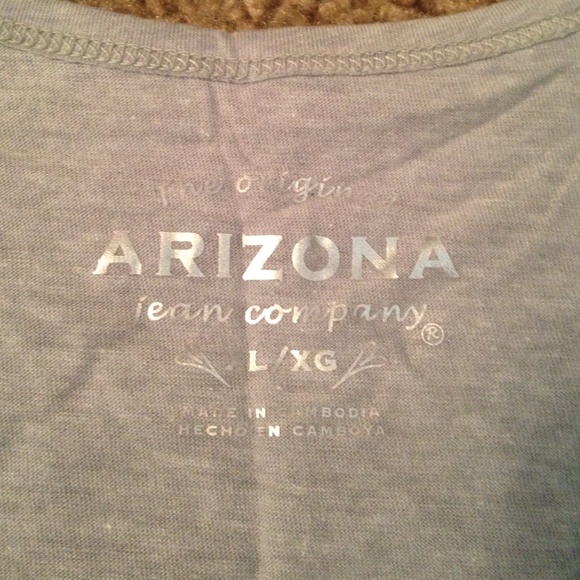 Aztec shirt - Picture 2 of 3