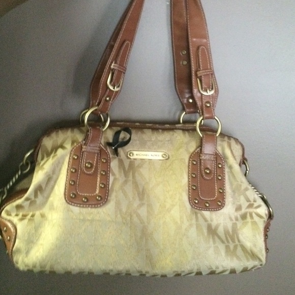 Michael kors handbag
