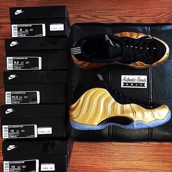 Nike gold foams - Picture 2 of 4