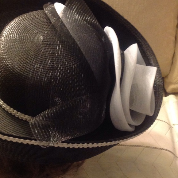Hat - Picture 4 of 4