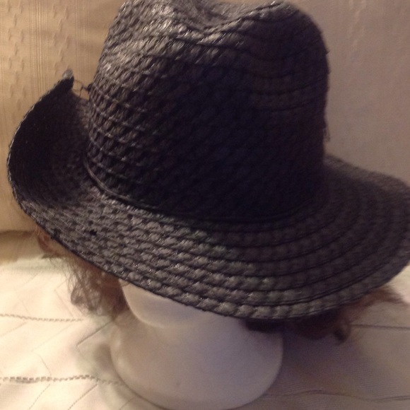 Hat - Picture 3 of 4