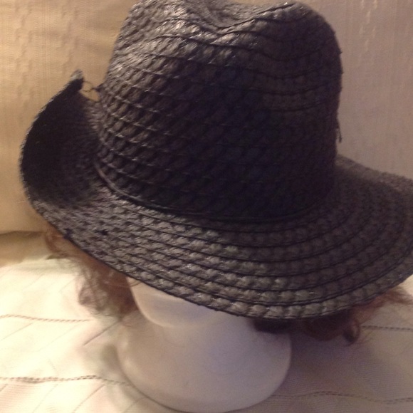Hat - Picture 4 of 4