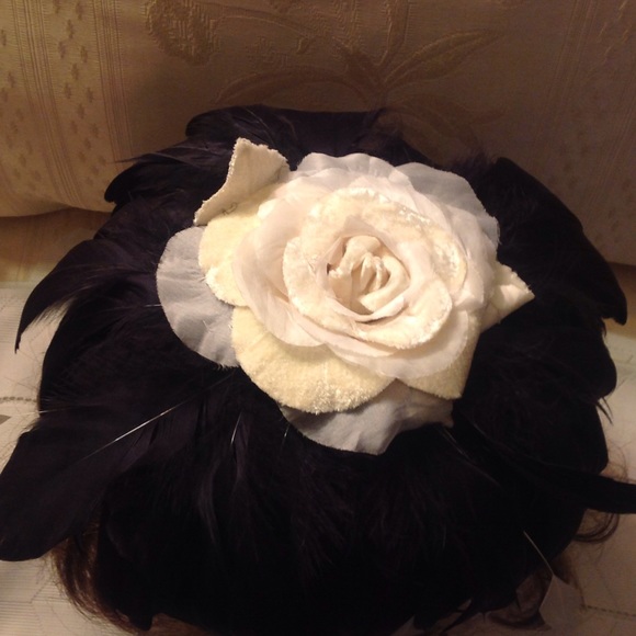Hat - Picture 3 of 4