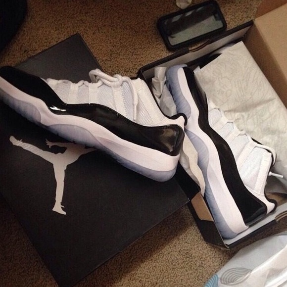Jordan 11"s - Picture 3 of 4