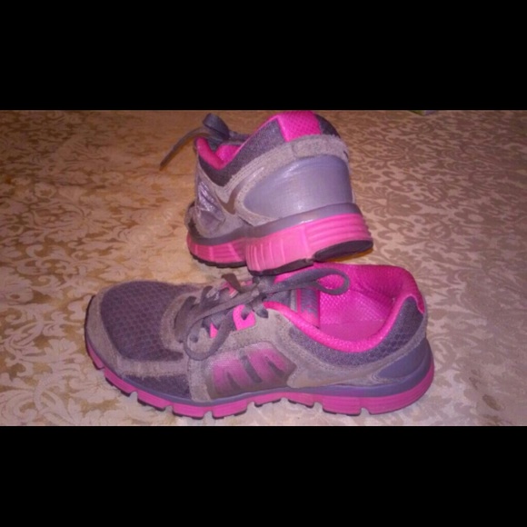 Running shoes