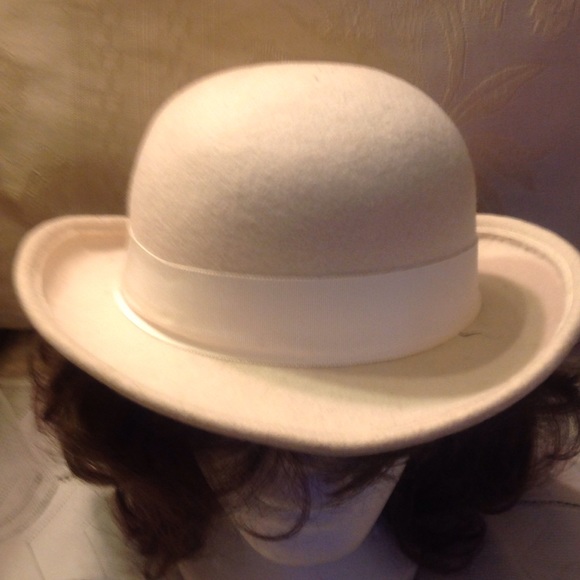Hat - Picture 2 of 4