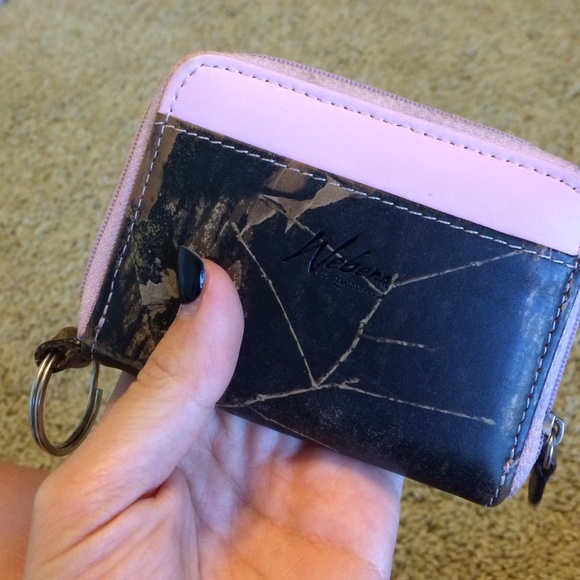 Wallet - Picture 2 of 3