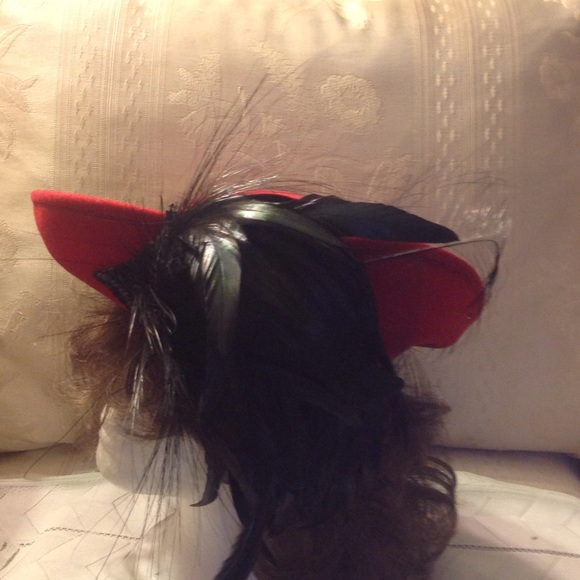 Hat - Picture 3 of 4