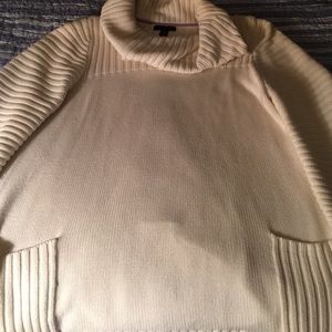 Beautiful cream colored Tommy Hillfiger sweater