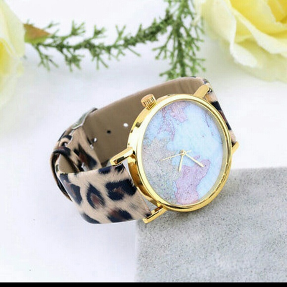World's map watch