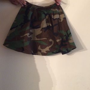 Camouflage Urban Outfitters skirt