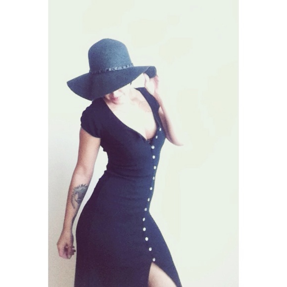 Select Dresses & Skirts - 🚫SOLD IN BUNDLE🚫90's black button down dress